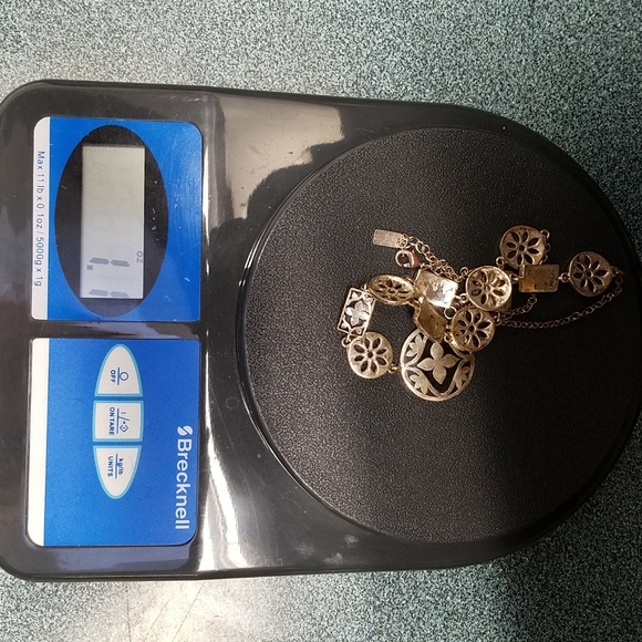 Silver & Onyx Medallion necklace - Picture 7 of 7